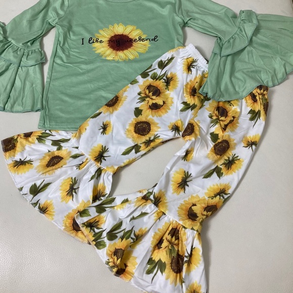 Boutique sunflower 🌻 🌻 🌻 cute pants set - Picture 2 of 5